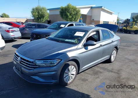 2020 Volkswagen Jetta 1.4T R-Line/1.4T S z USA, uszkodzony, nr VIN 3VWN57BU7LM008255